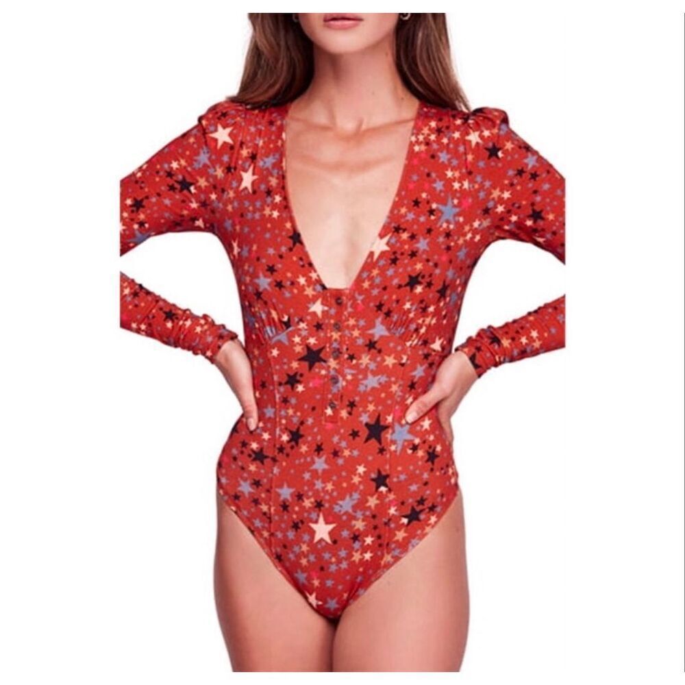 Free People cotton blend star print "Girls Like Us" bodysuit button-front sz M